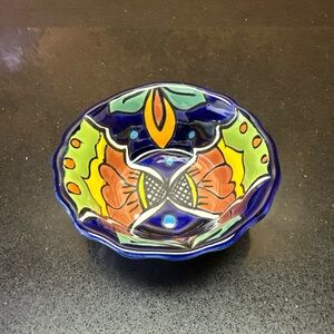 Talavera Mexican Pottery Small Scalloped Edge Fluted Bowl Ramekin 4”